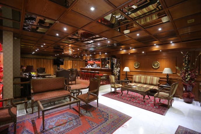 Hotel Grand Gabriel, Interior entrance