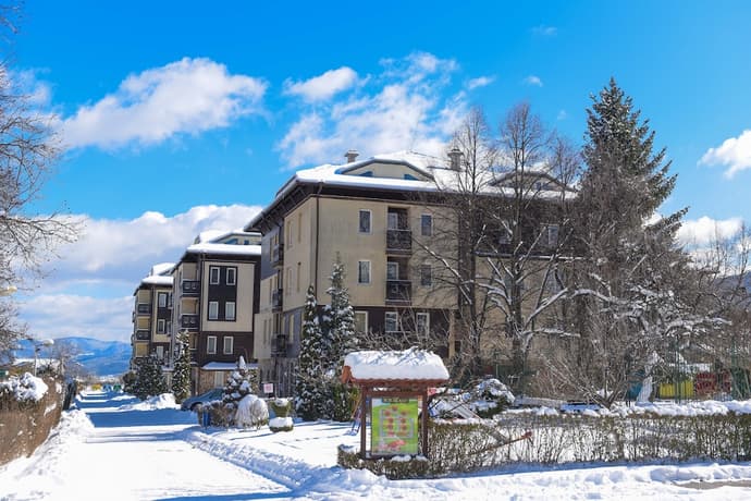 Bojur & Bojurland Apartment Complex, Primary image