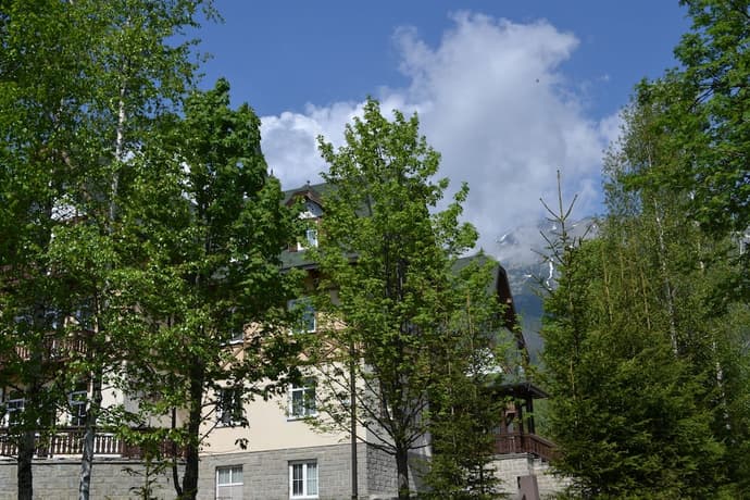 Greenwood Hotel, Primary image