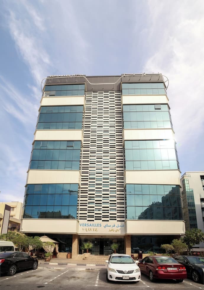 Versailles by Vieras, Primary image