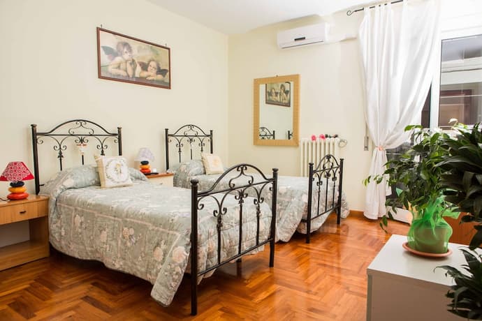 Stupor Mundi, Primary image