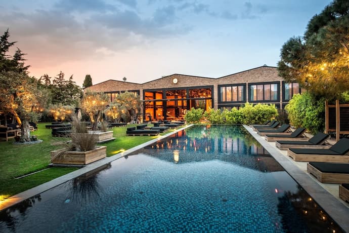 Warehouse By The Stay, Primary image