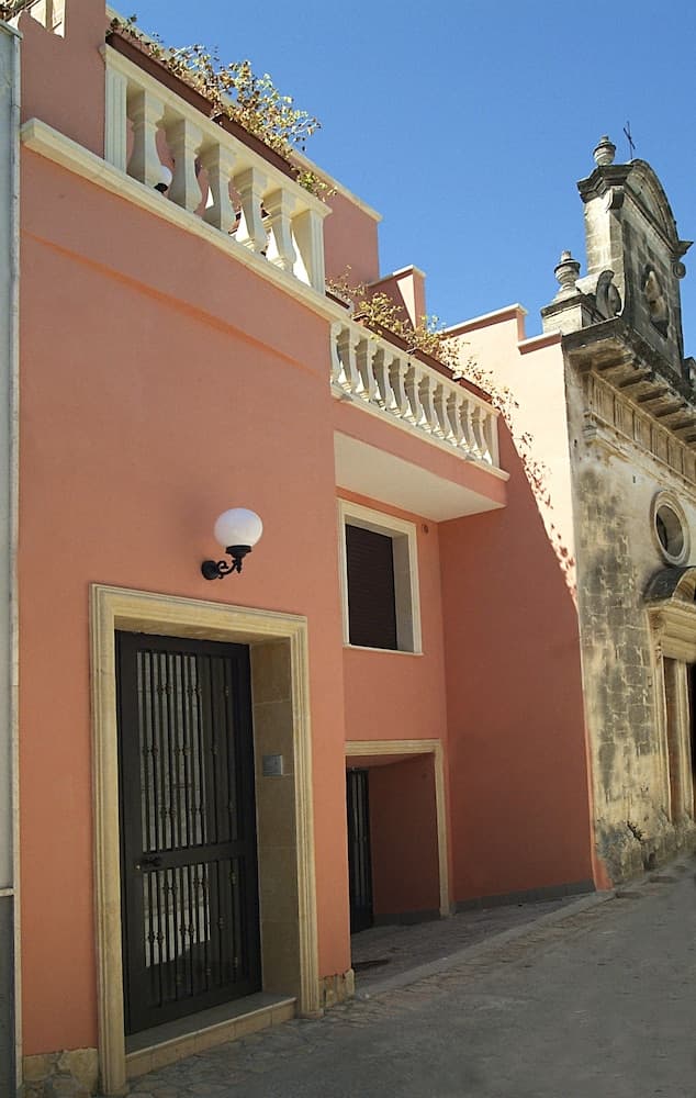 Morgan Hotel, Primary image