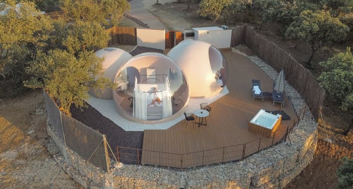 Miluna, Primary image