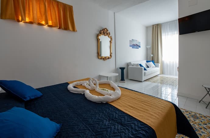 Sunset Rooms, Primary image