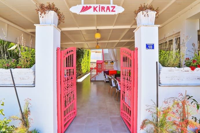 Kiraz Otel, Primary image