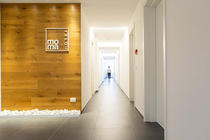 Moma Hotel, Primary image