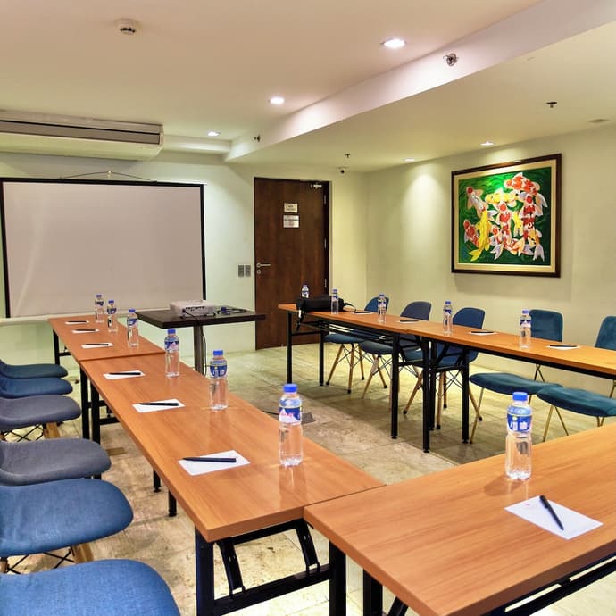 Ramada Encore Makati, Primary image