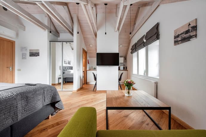 Piano Apartments, Primary image