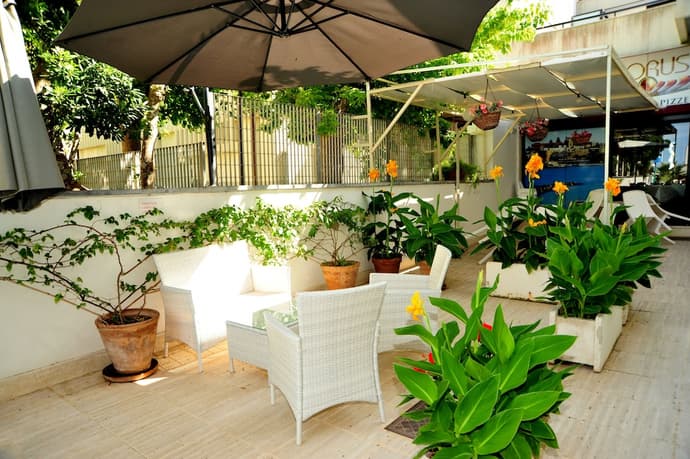 Camere sul Lungomare, Primary image