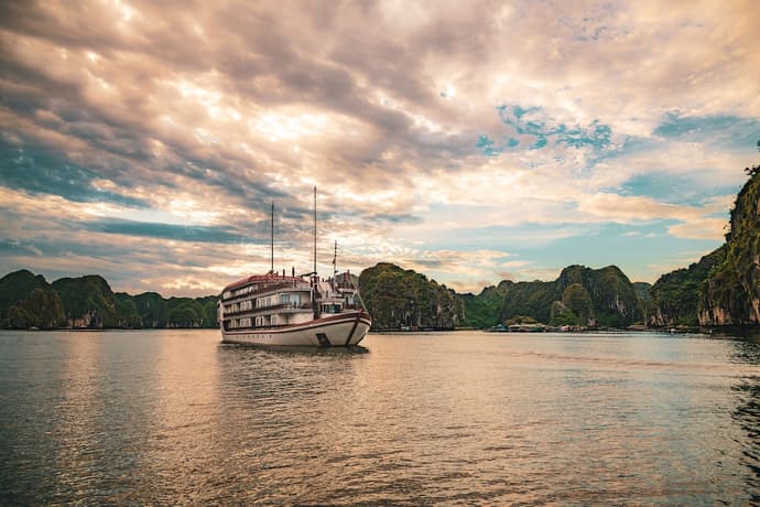 Heritage Line Ginger Cruise – Ha Long Bay & Lan Ha Bay, Primary image