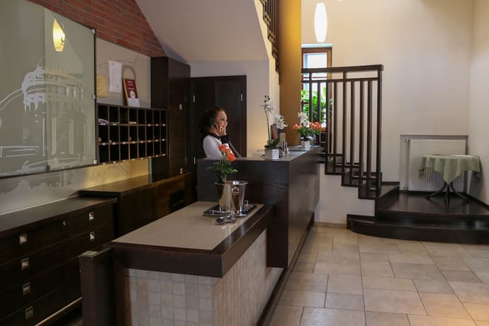 Bazilika alatt Panzió, 