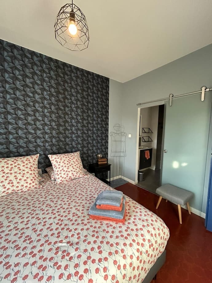 Effets Personnels, Primary image