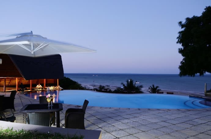 Aguia Negra, Primary image