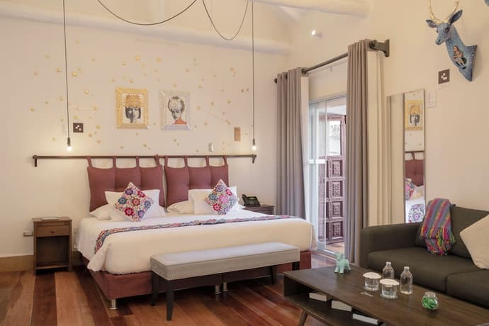 XO Art House, Primary image