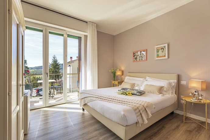 B & B La Cornice - Gina Room With Bathroom and Private Terrace, Primary image