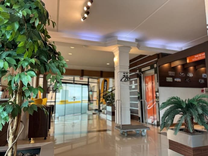 Afford Hoteis, Reception