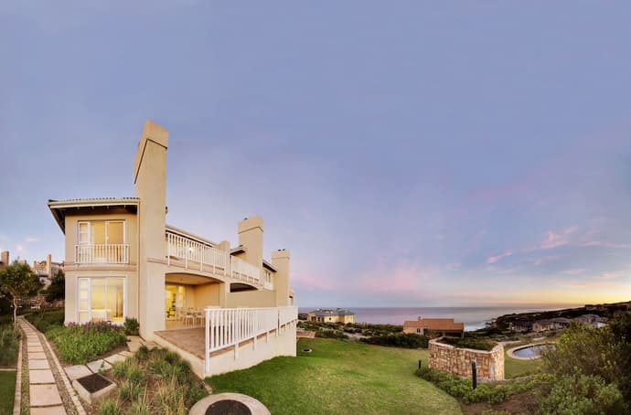 Pinnacle Point Beach and Golf Resort, Primary image