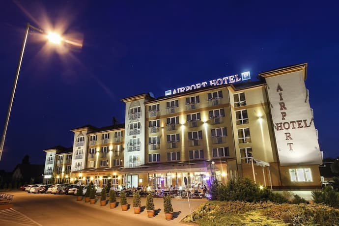 Airport Hotel Budapest, Primary image