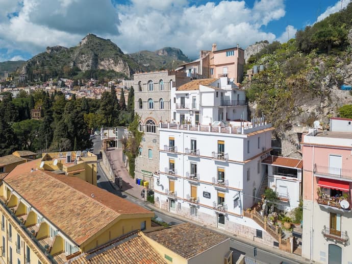 Hotel Elios, Primary image