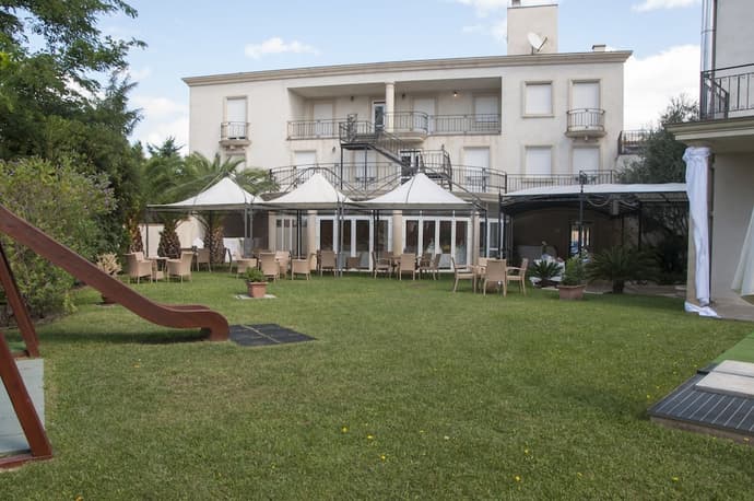 Mariano IV Palace Hotel, Primary image