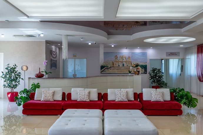 Grand Hotel Sofia, Primary image