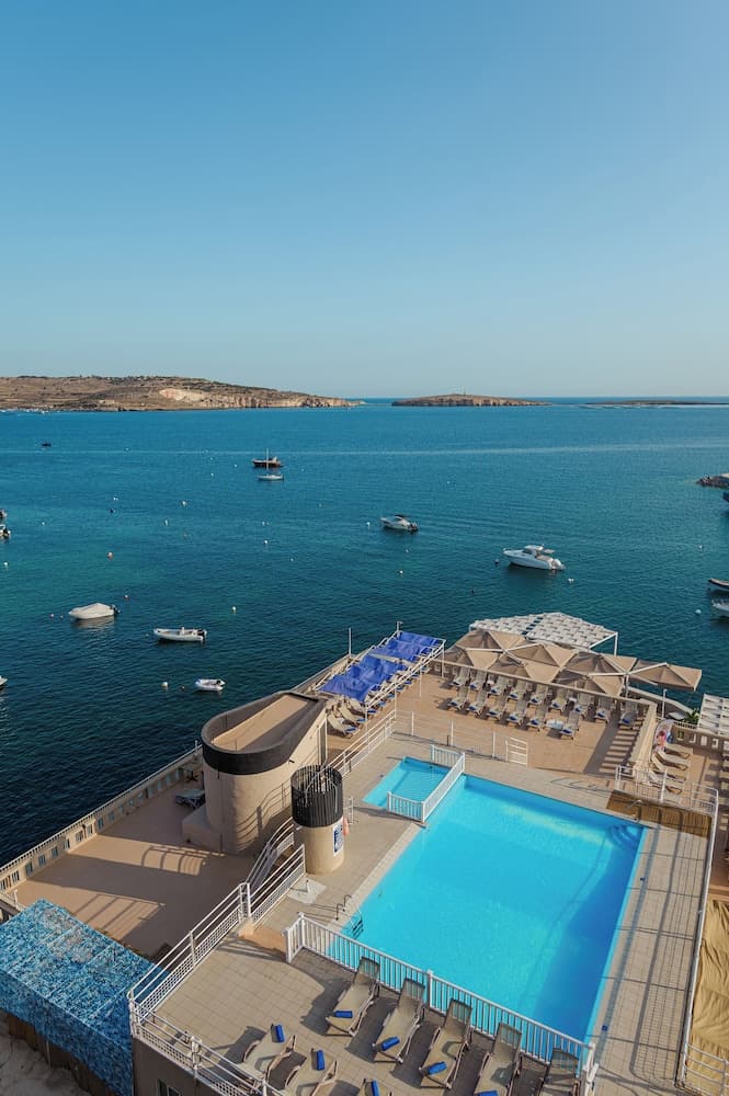 Gillieru Harbour Hotel, Primary image