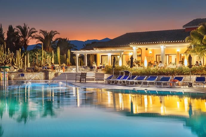 Lantana Resort Hotel & Apartments, Primary image