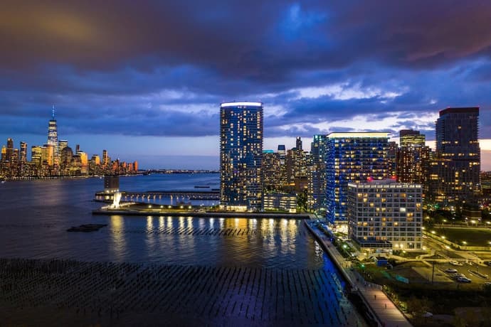 The Westin Jersey City Newport, Primary image