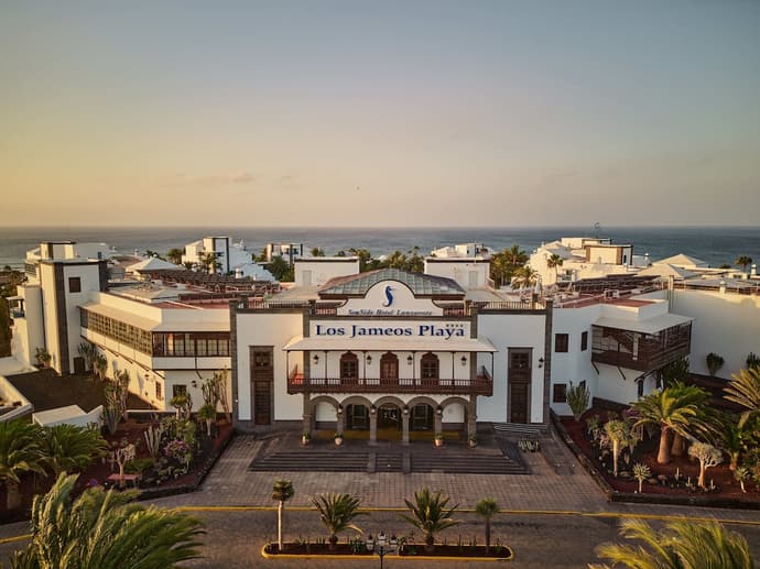 Seaside Los Jameos Playa, Primary image