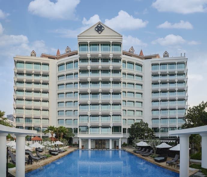 The Robertson House by The Crest Collection, Primary image