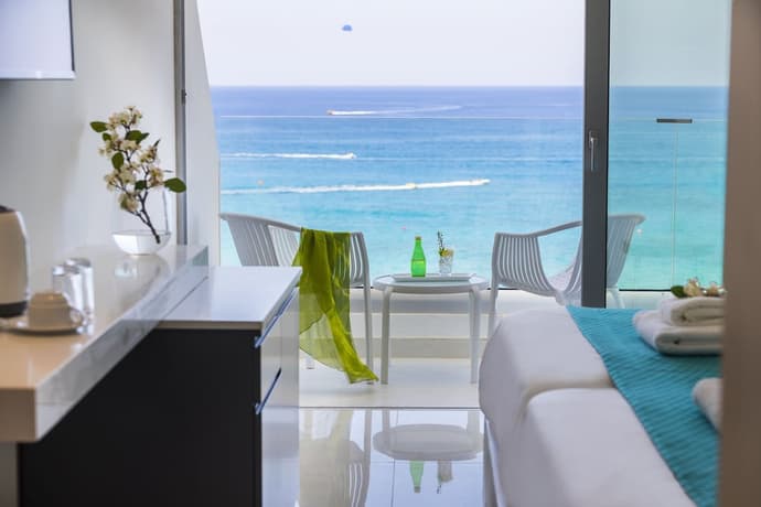 Silver Sands Beach Hotel, Primary image