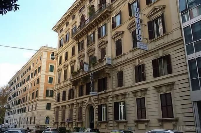 Eurorooms, Primary image