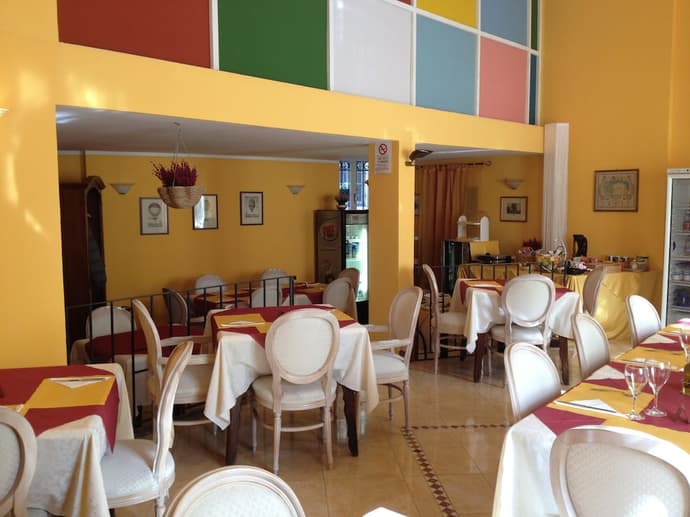 Spagna, Primary image