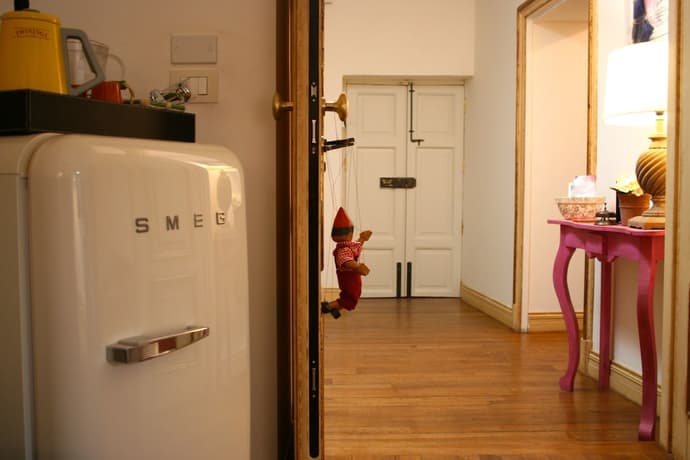 Camere a Sud, Interior entrance