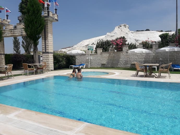 Hotel Hal - Tur, Primary image