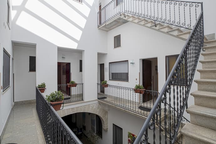 CasaTrapani, Primary image