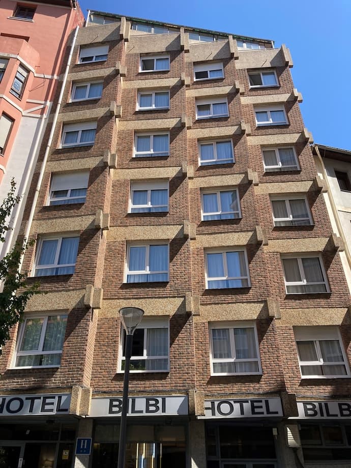 Hotel Bilbi, Primary image