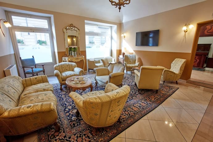 Hotel Liberty, Primary image