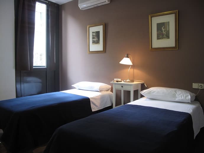 Hostal LK Barcelona, 