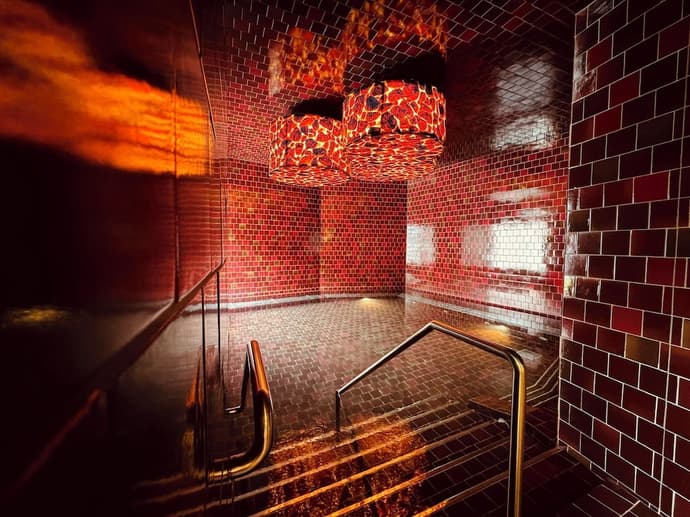 Hotel Donatz, Primary image