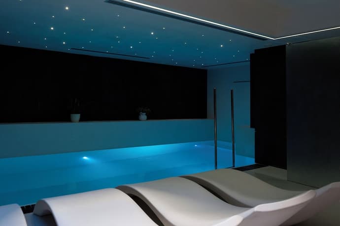 De Stefano Palace, Primary image