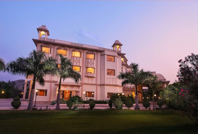 KK Royal Hotel & Convention Centre, Primary image