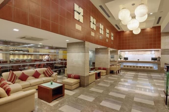 The Residency, Lobby