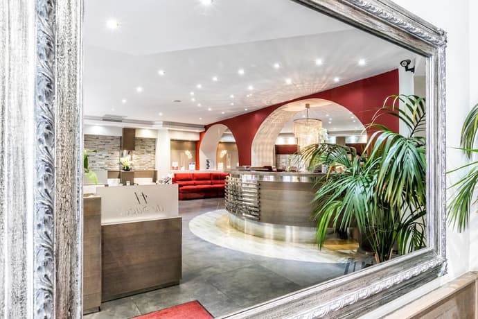 Hôtel de Suède, Primary image