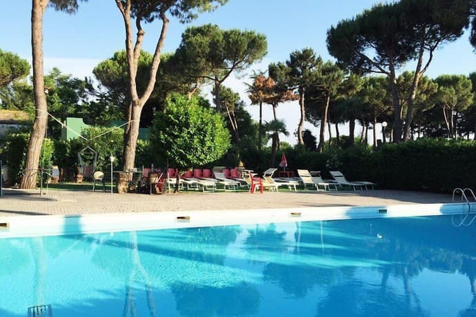 Villaggio Mithos, Primary image