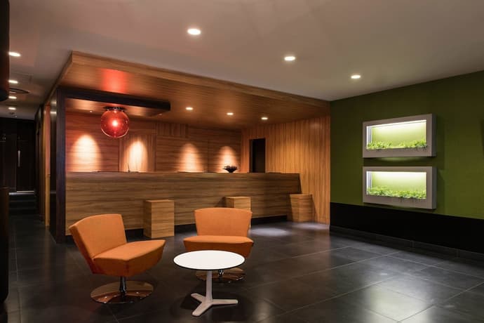 the b ikebukuro, Primary image