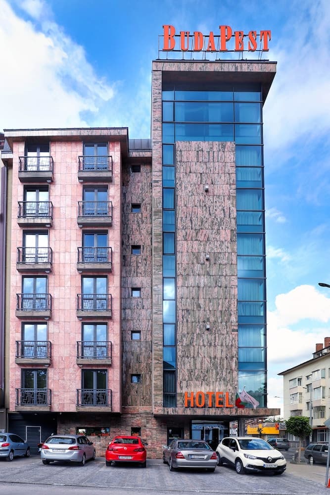 Hotel Budapest, Primary image