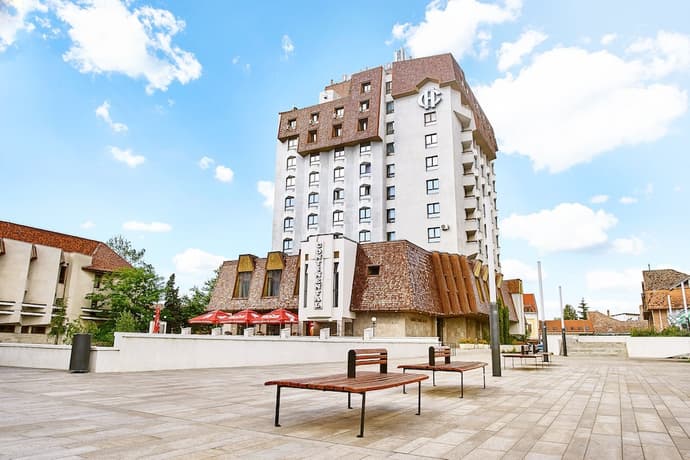 Continental Forum Tirgu Mures, Primary image