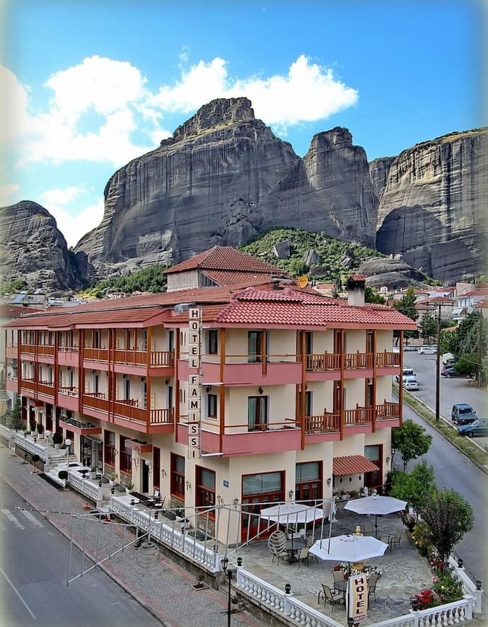 Famissi Hotel, Primary image